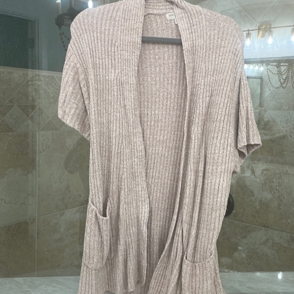 Good condition- Barefoot Dreams XS cozy lite cardigan